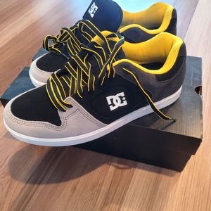 DC Union Men's Sneaker